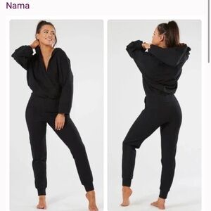 NAMA ENLIGHTEN YOGA hooded travel vacation quiet luxury woman boho onesie XS